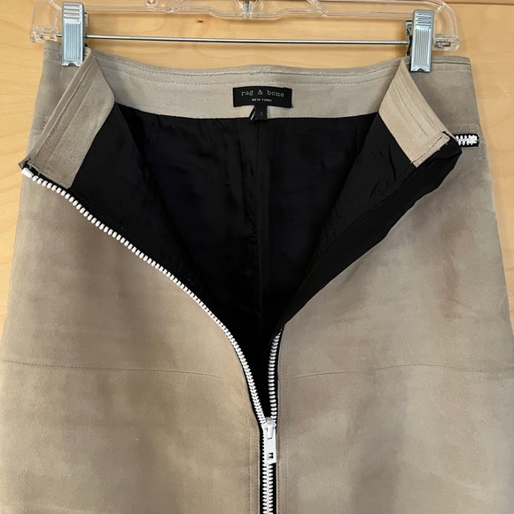 Rag and Bone Mid-length Suede Skirt w/ White Front Zipper - Size 4 - Picture 6 of 11